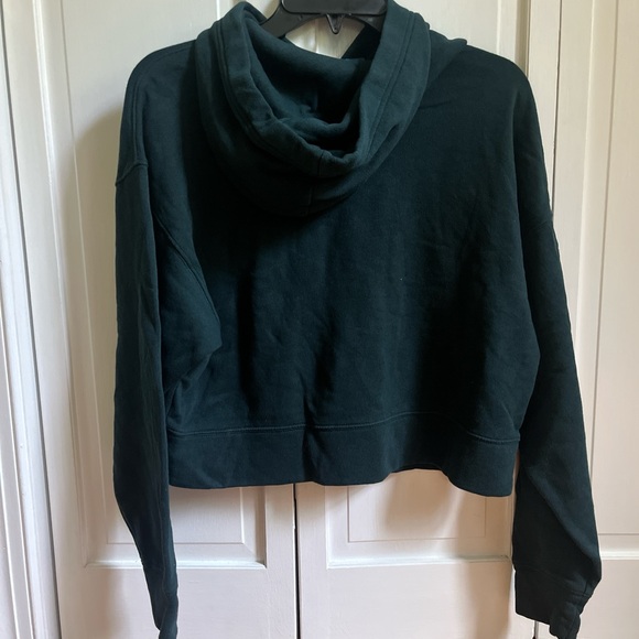 Old Navy Dark Green Cropped Boxy Hoodie - Picture 2 of 3